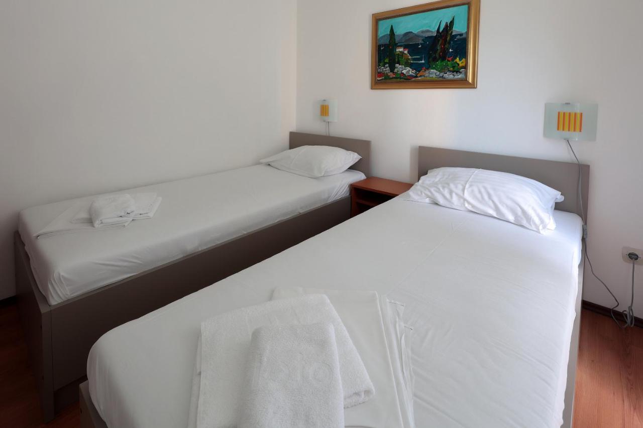 Apartments Peris Resort Novaglia Esterno foto