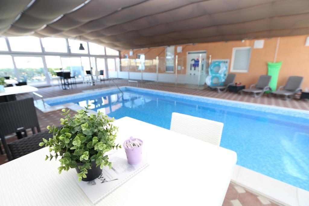 Apartments Peris Resort Novaglia Esterno foto